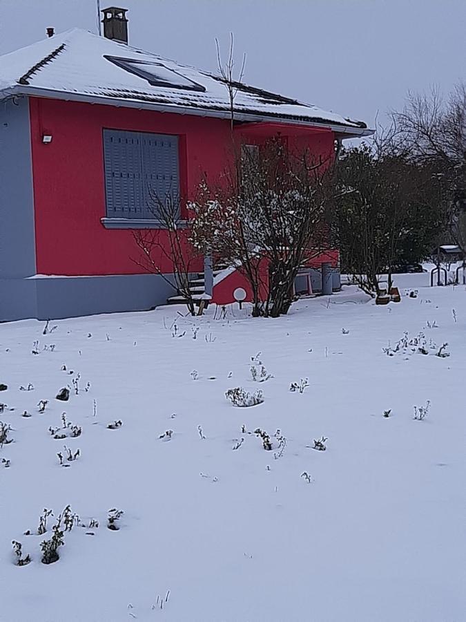 Gite De La Maison Du L.A.C Simard Exteriér fotografie